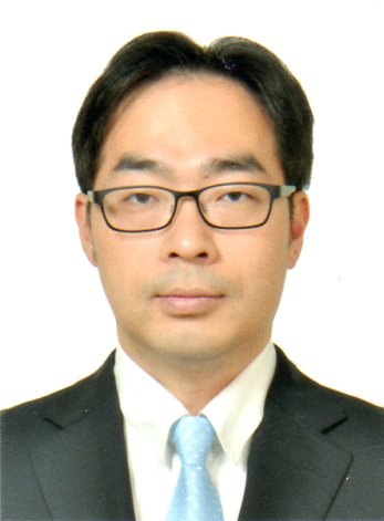 학과장사진_03.jpg